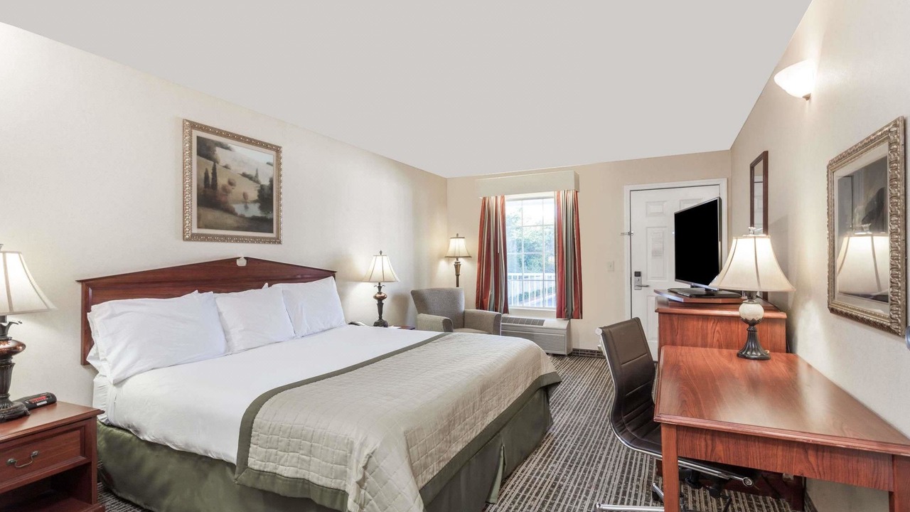 Photo of Bedroom in Hickory