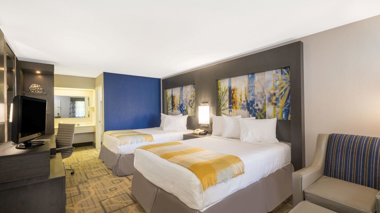 Photo of Bedroom in Woodfin