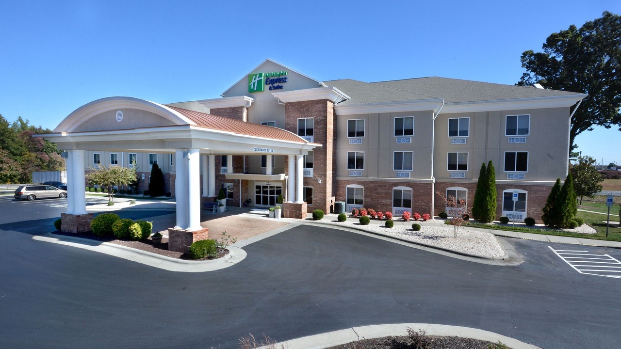 Photo of Buildings in Archdale