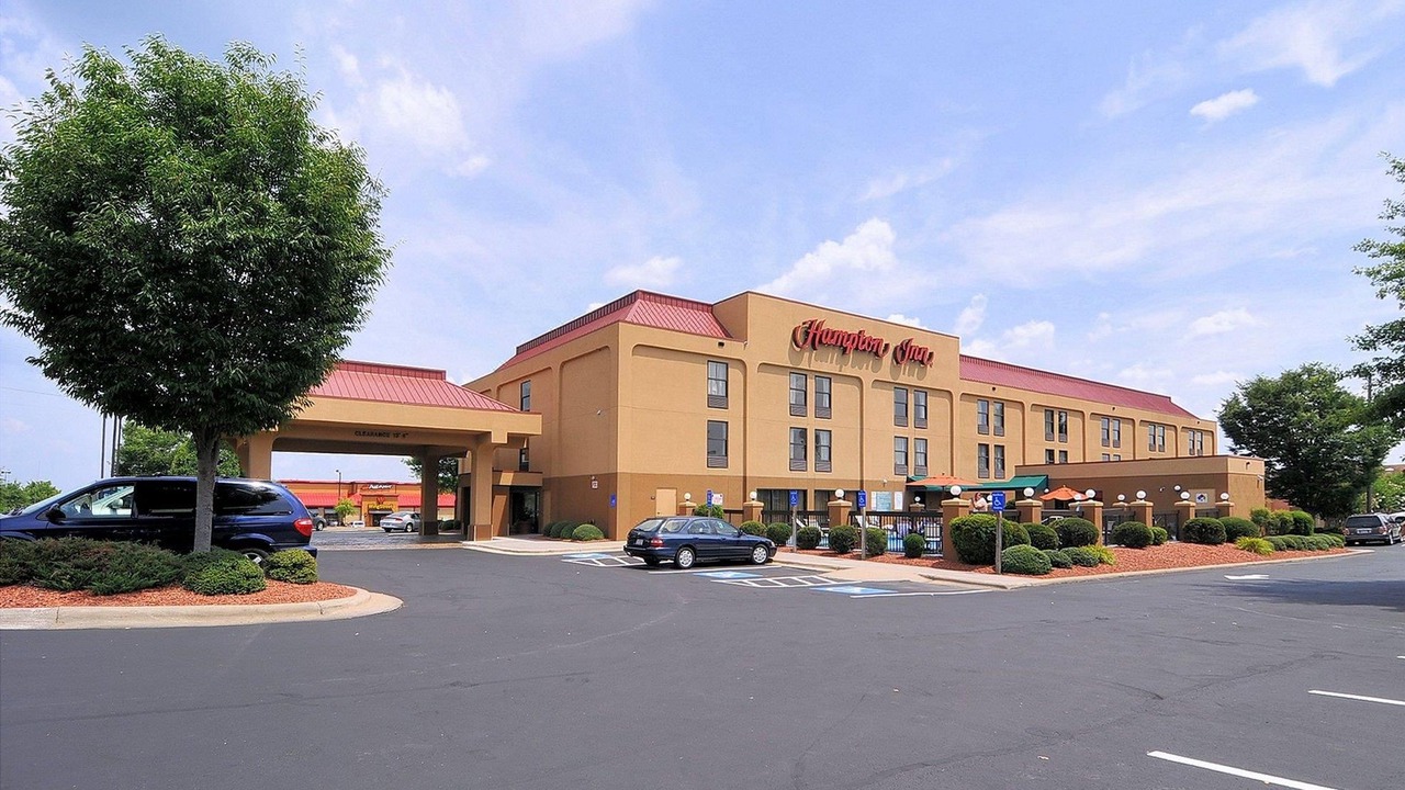 Photo of Buildings in Eden