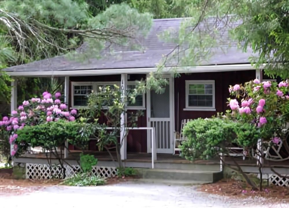Photo of Buildings in Flat Rock