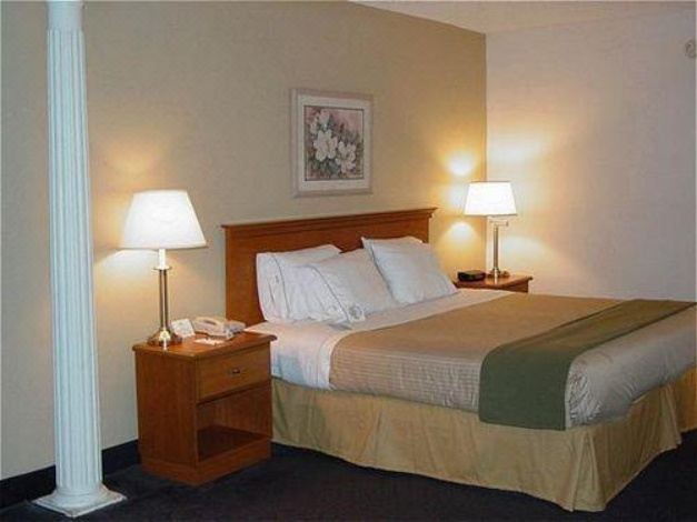 Photo of Bedroom in Rockingham