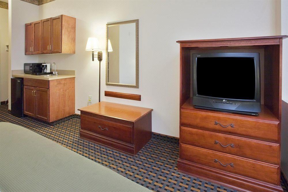 Photo of Livingroom in Laurinburg