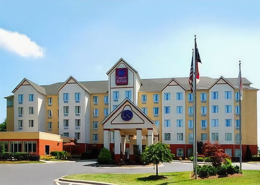 Photo of Buildings in Paw Creek