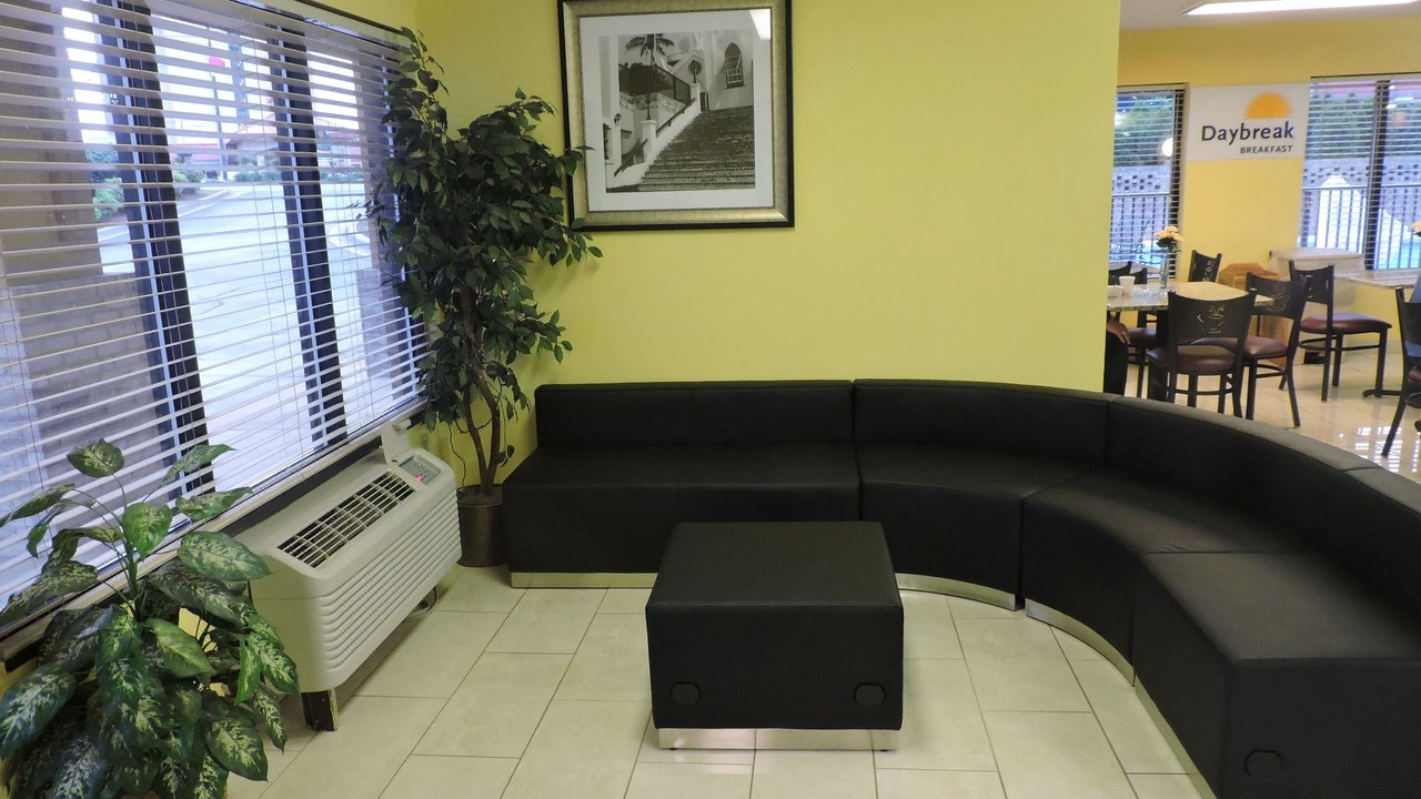 Photo of Livingroom in Conover