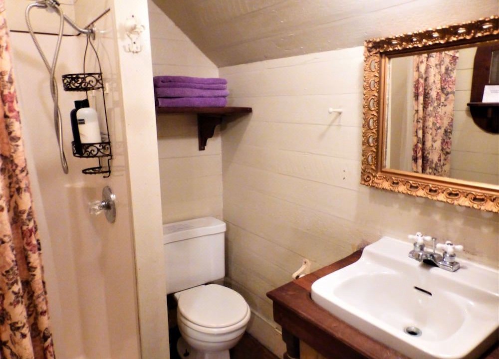 Photo of Bathroom in Mulberry