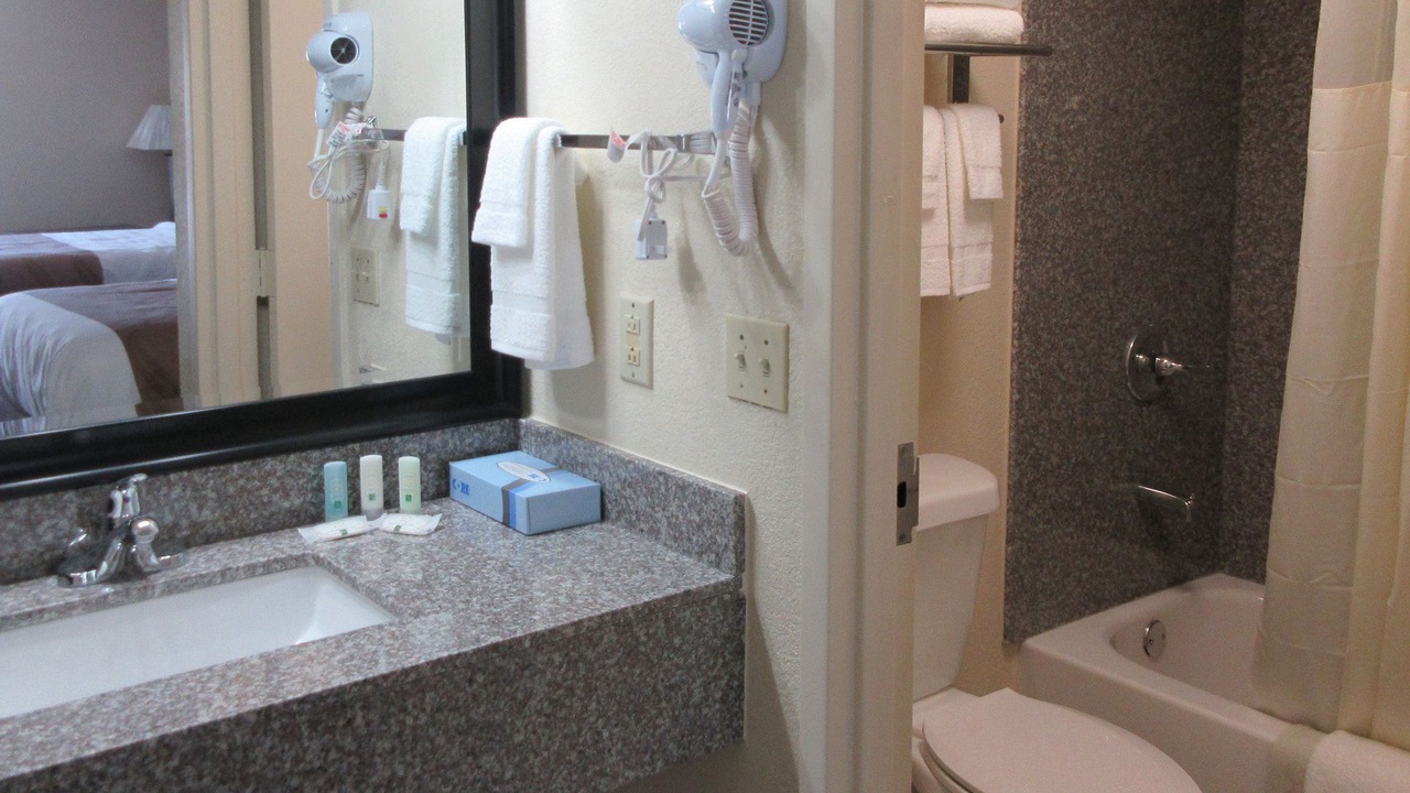Photo of Bathroom in Forest City