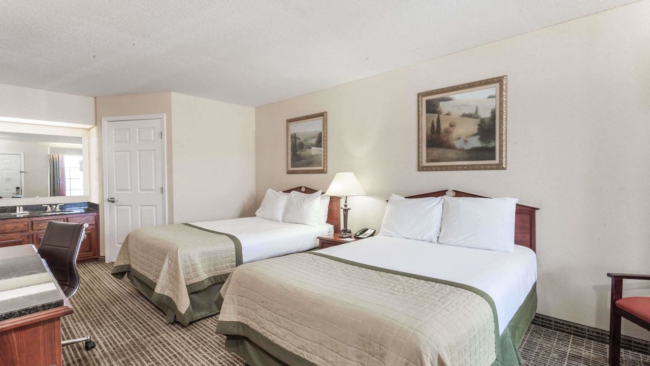 Photo of Bedroom in Hickory