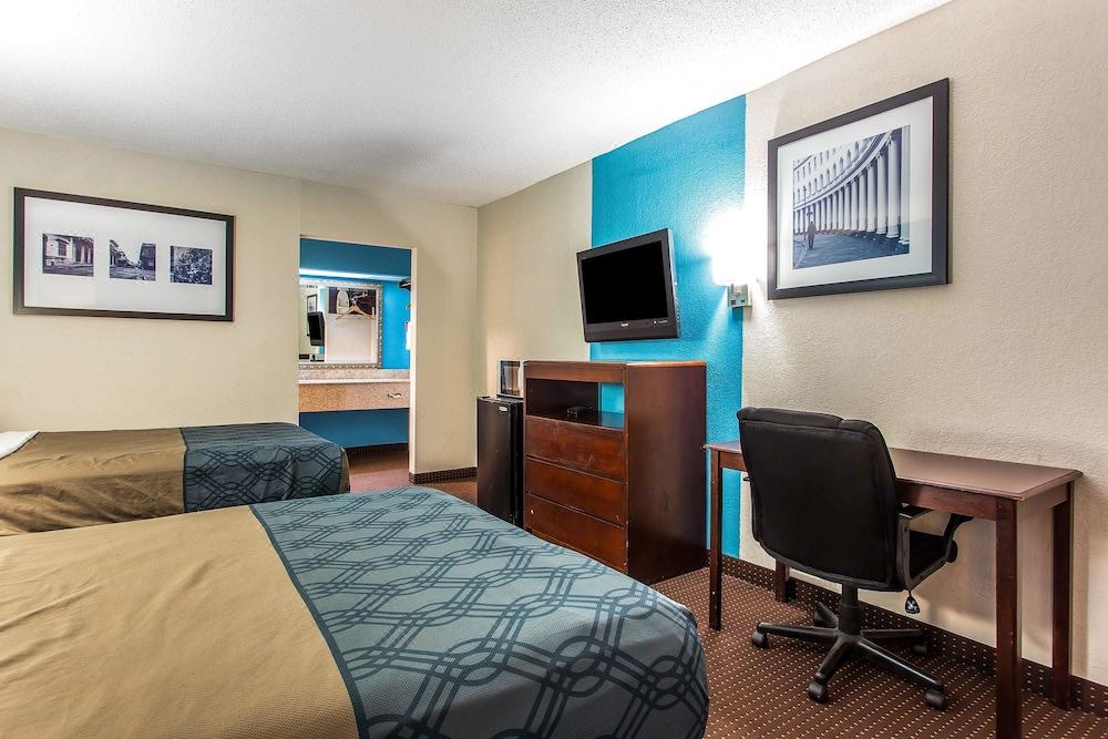 Photo of Bedroom in Elizabeth City