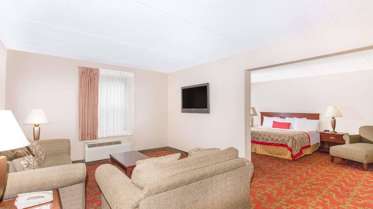 Photo of Livingroom in Hendersonville