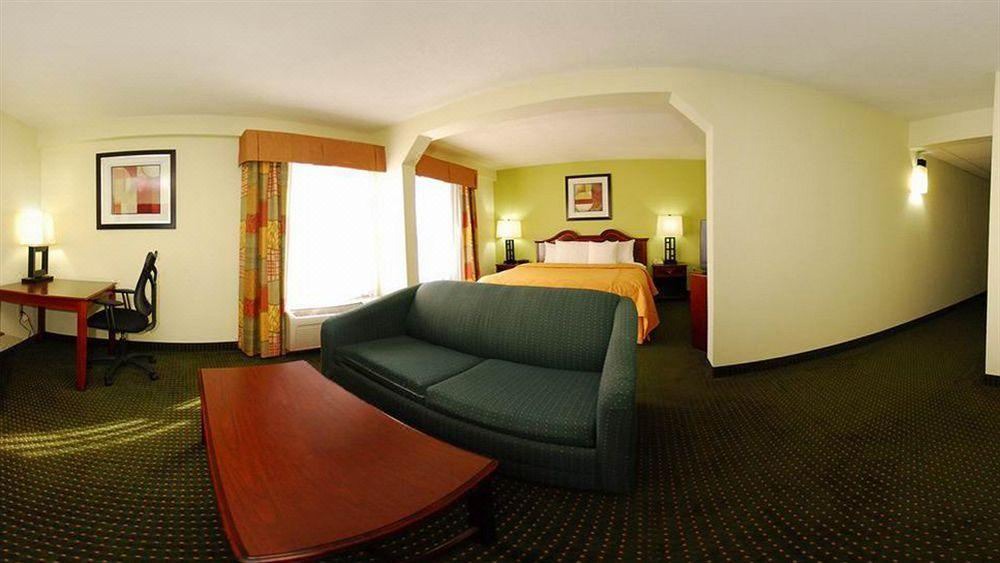 Photo of Livingroom in Cornelius