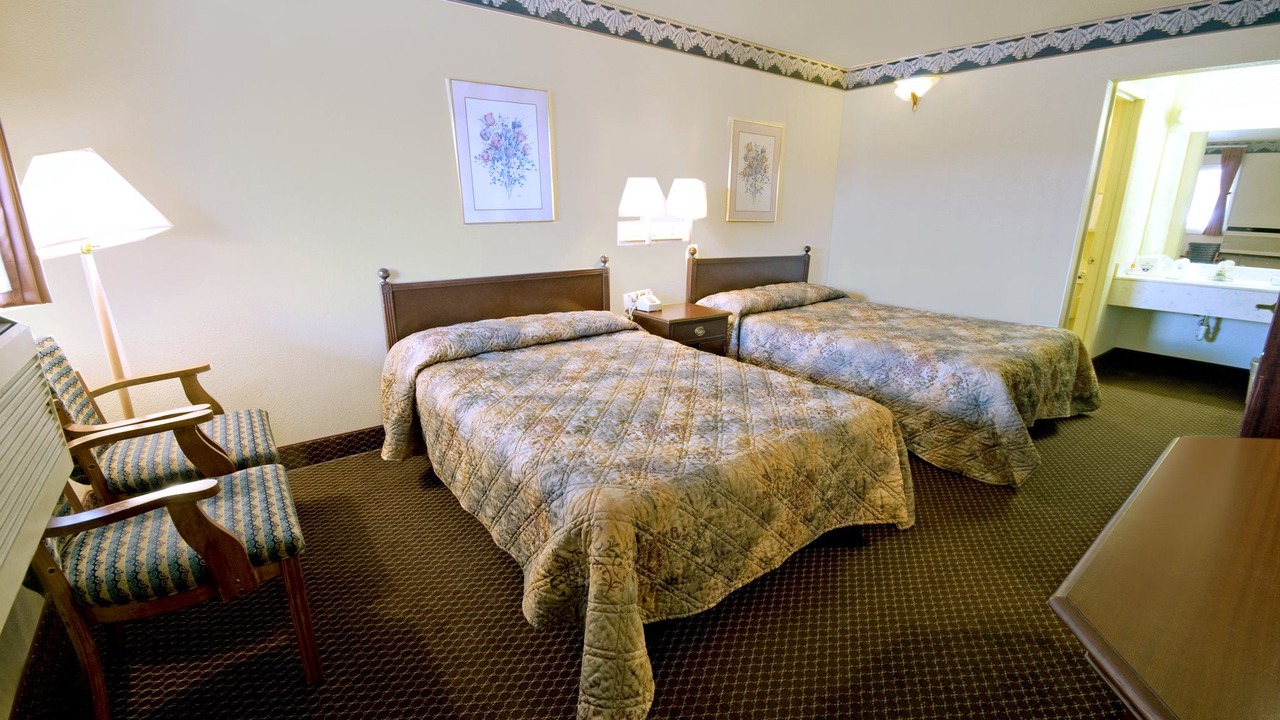 Photo of Bedroom in Roxboro