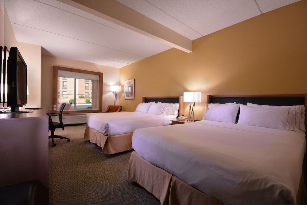 Photo of Bedroom in Archdale