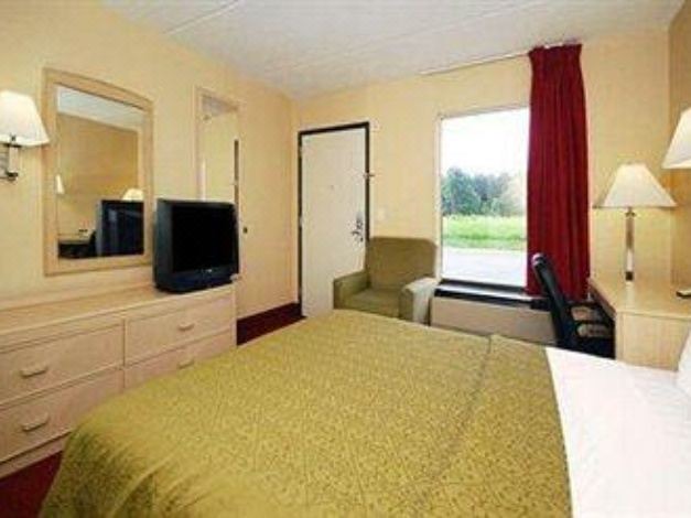Photo of Bedroom in Selma