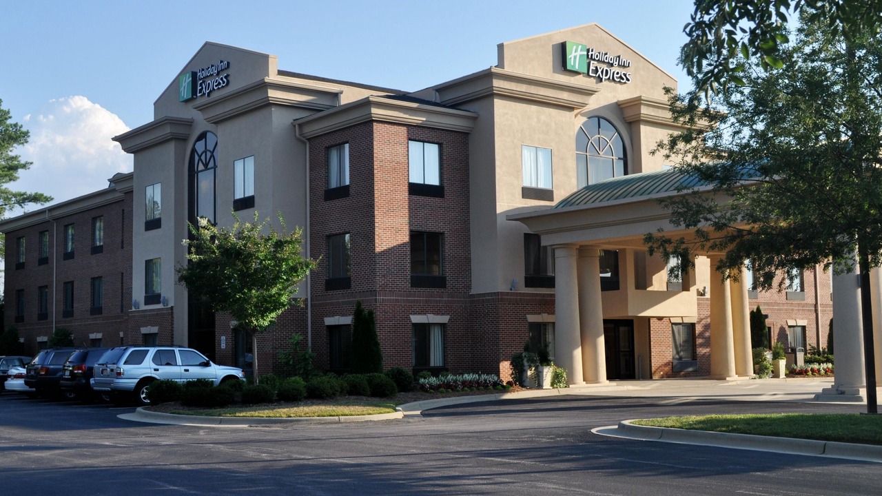 Photo of Buildings in North Raleigh