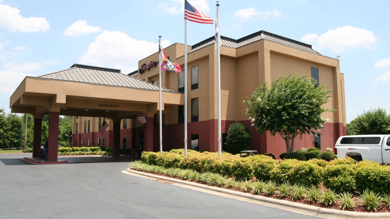 Photo of Buildings in Laurinburg