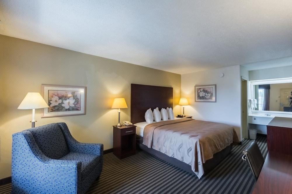 Photo of Bedroom in Rockingham