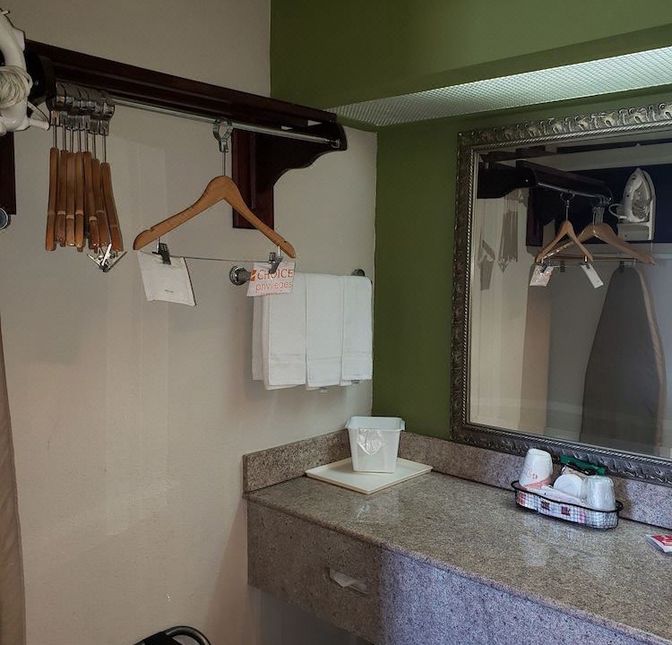 Photo of Kitchen in Elizabeth City