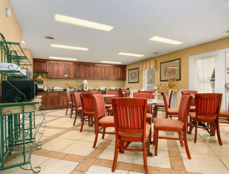 Photo of Livingroom in Hickory