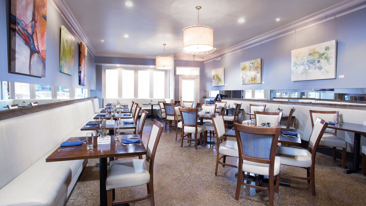 Photo of Livingroom in Charlotte Center City