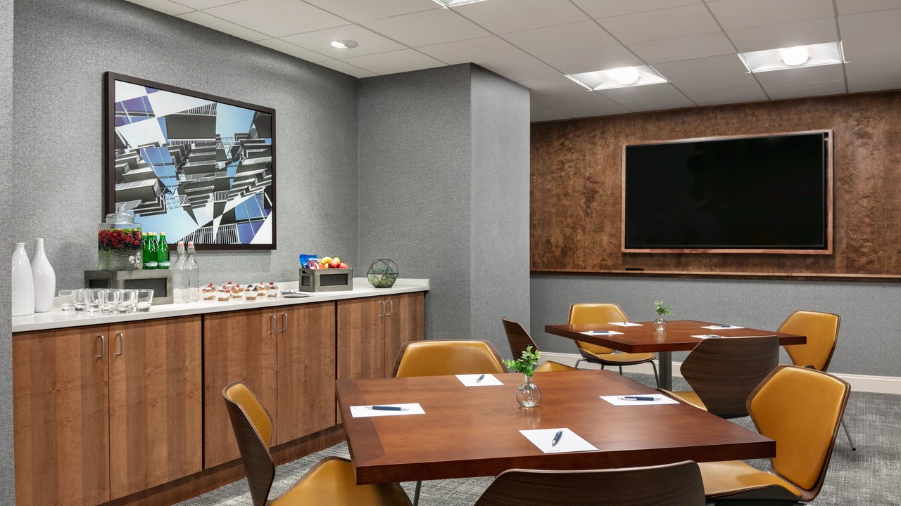 Photo of Livingroom in Downtown