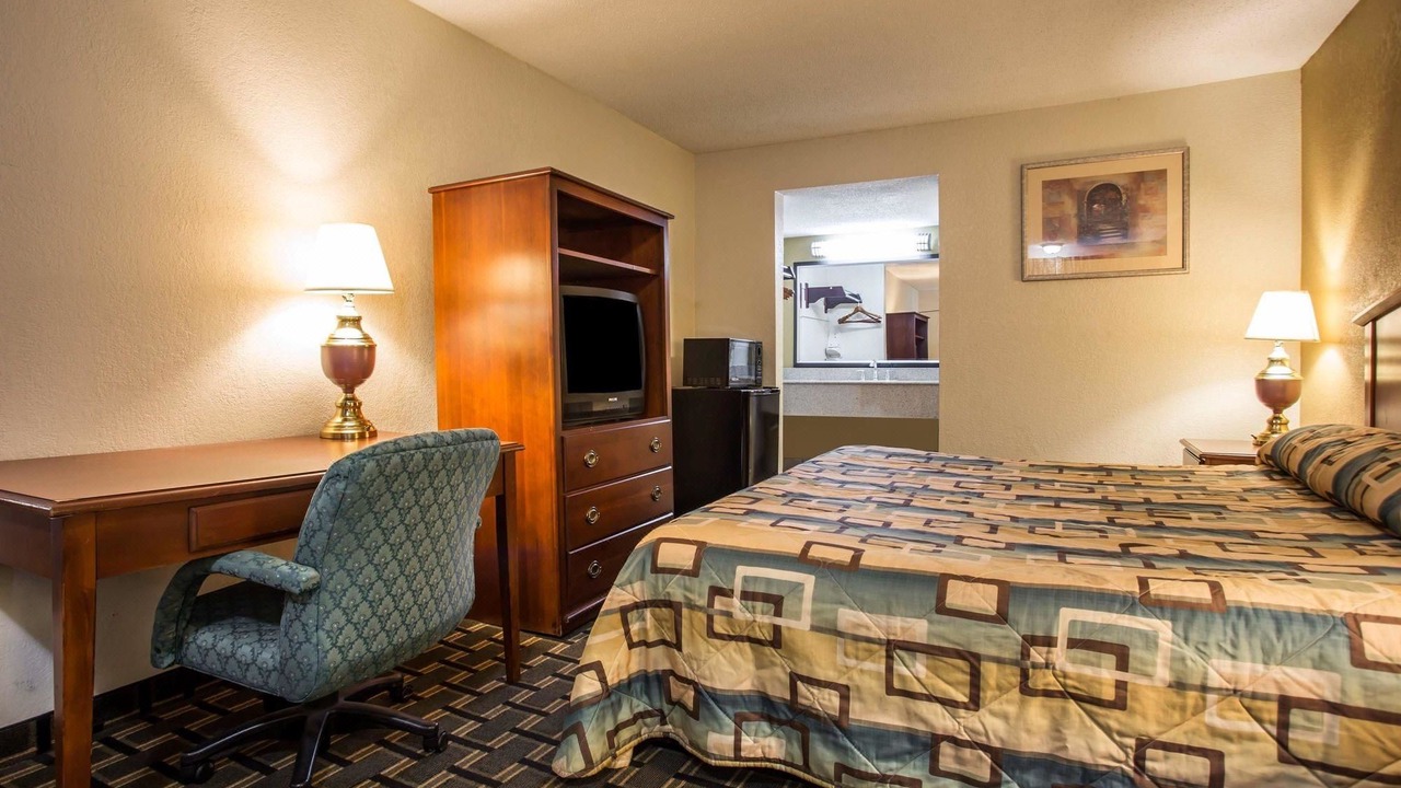 Photo of Bedroom in South Salisbury