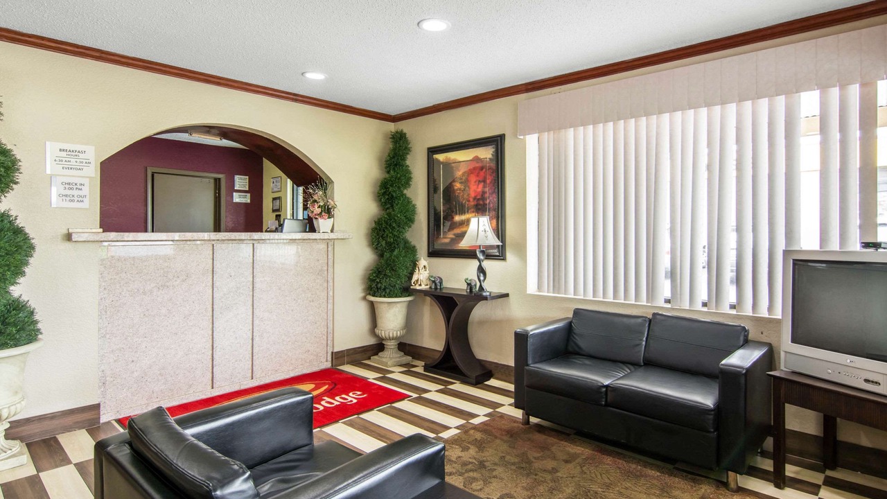 Photo of Livingroom in Weldon