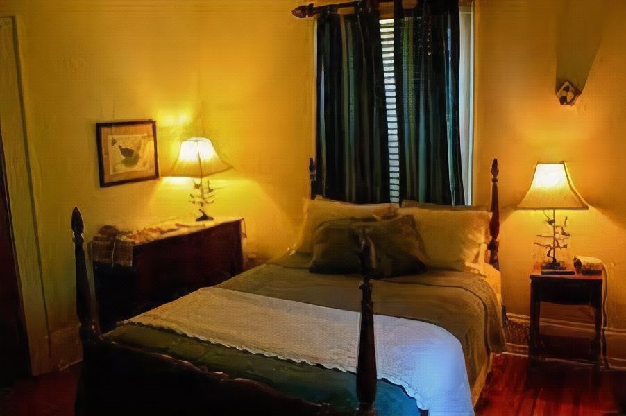 Photo of Bedroom in Hendersonville