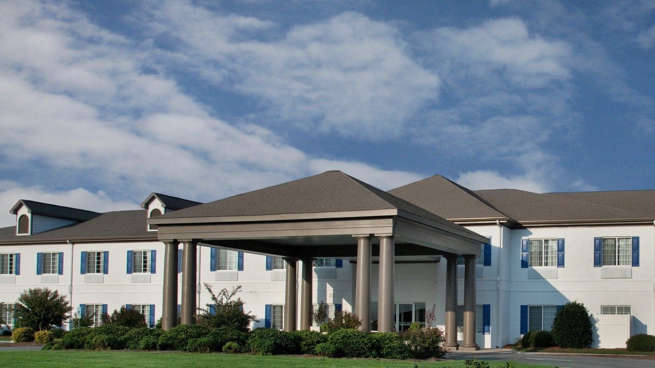 Photo of Buildings in Sneads Ferry