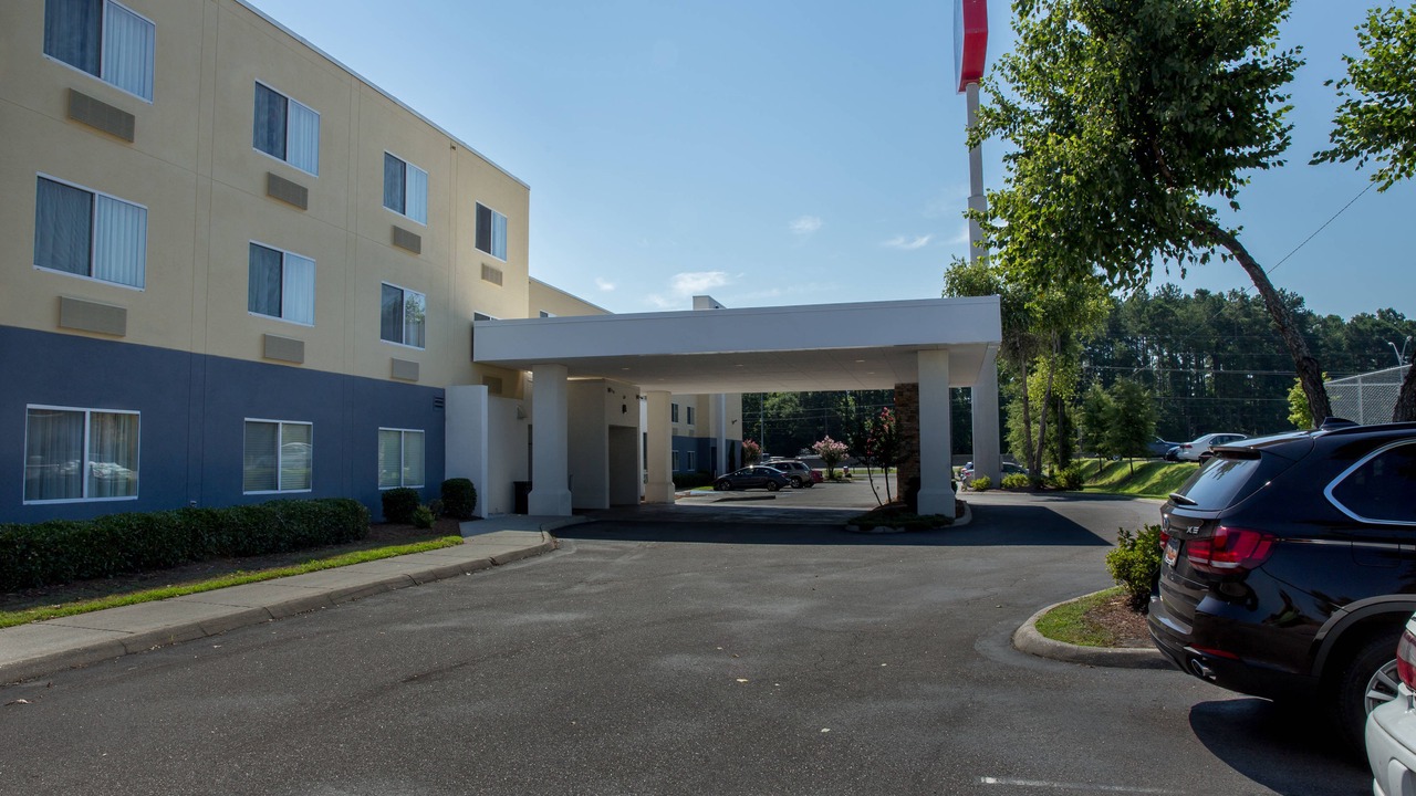 Photo of Buildings in Lumberton