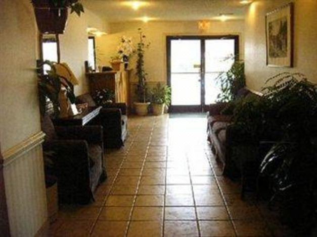 Photo of Livingroom in Albemarle