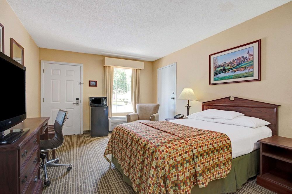 Photo of Bedroom in Smithfield