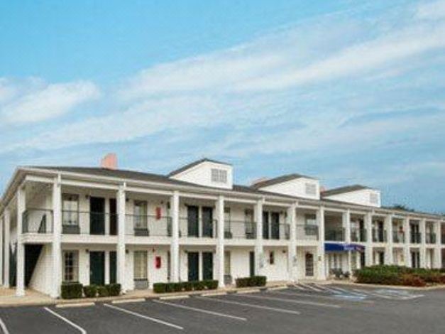 Photo of Buildings in Hickory