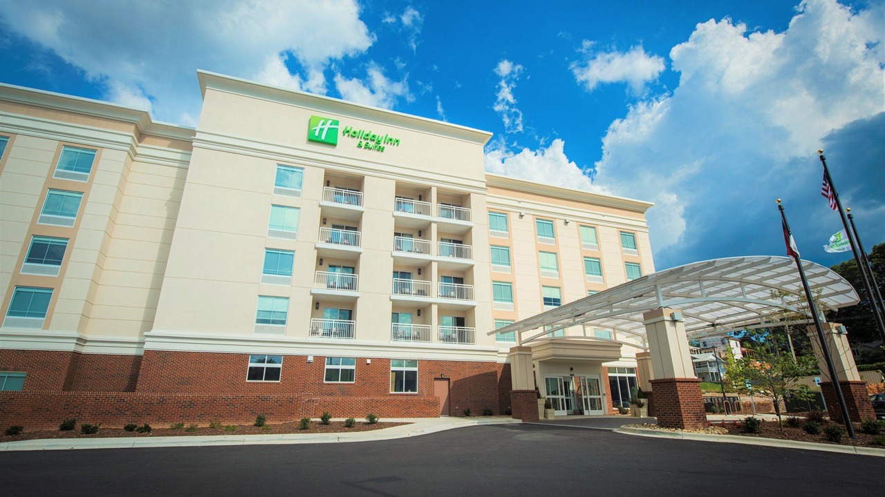 Photo of Buildings in Skyland