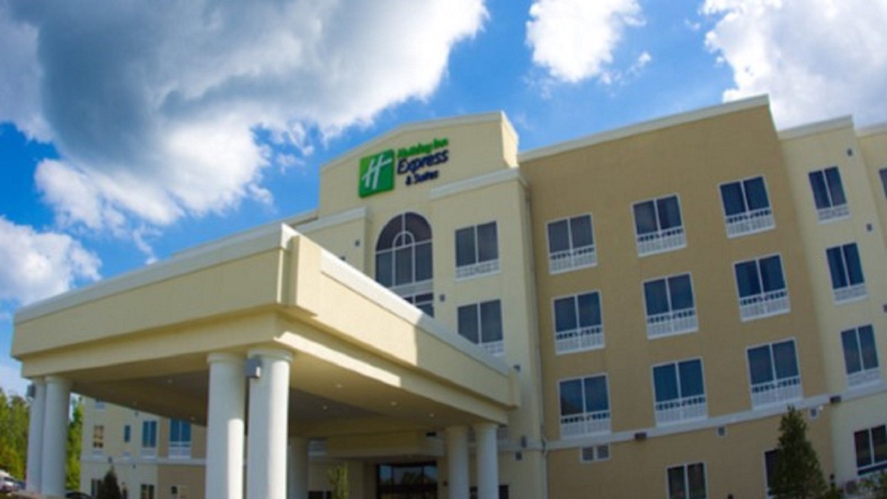 Photo of Buildings in Havelock