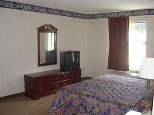 Photo of Bedroom in Albemarle