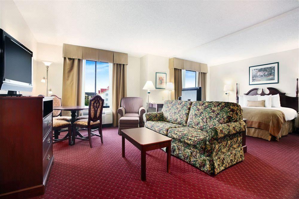 Photo of Livingroom in Greensboro