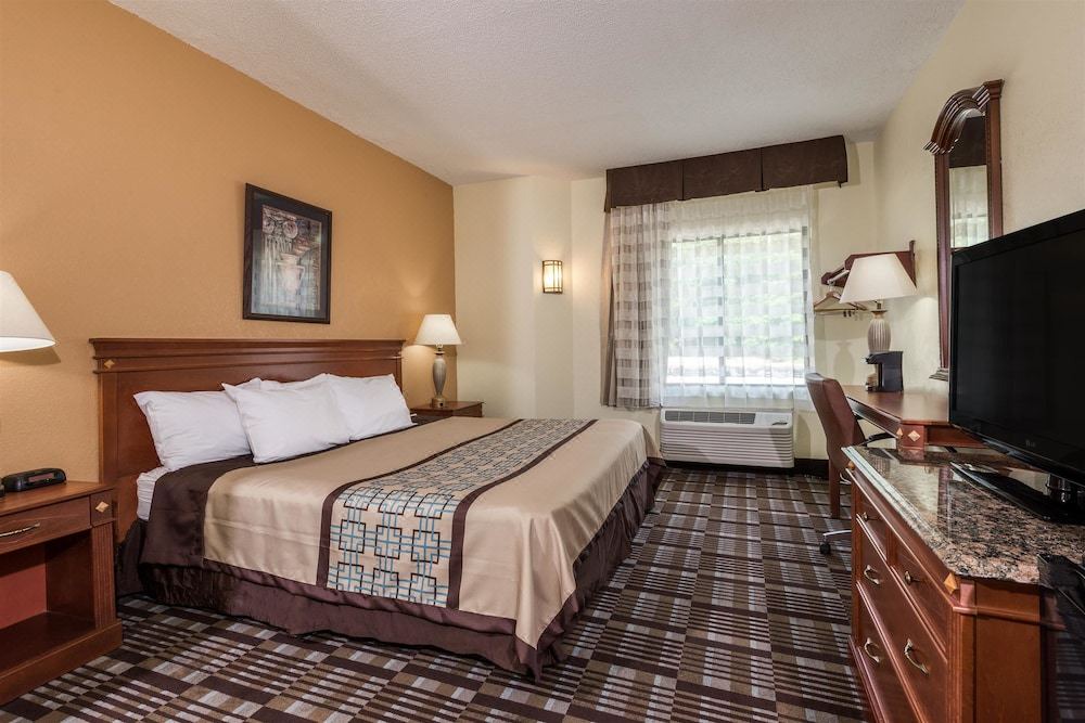 Photo of Bedroom in Yadkinville