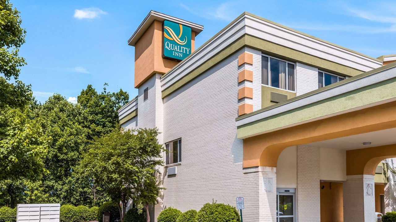 Photo of Buildings in Huntersville