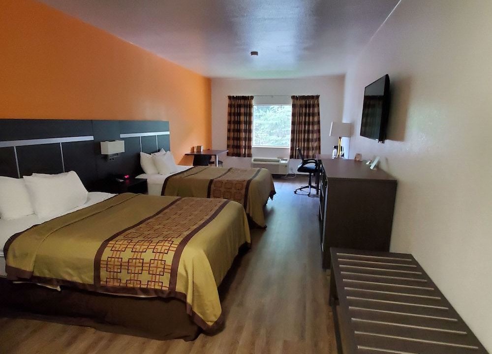 Photo of Bedroom in Lexington - Salisbury