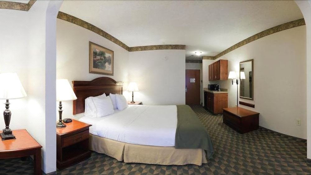 Photo of Bedroom in Laurinburg