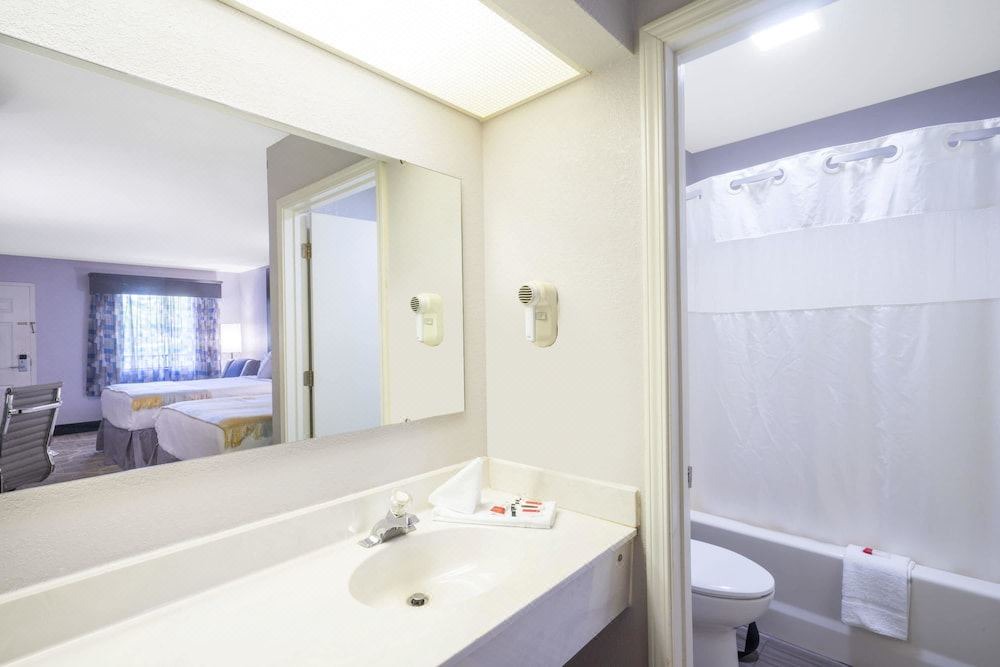 Photo of Bathroom in Woodfin