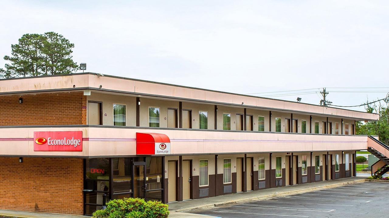 Photo of Buildings in Elizabeth City