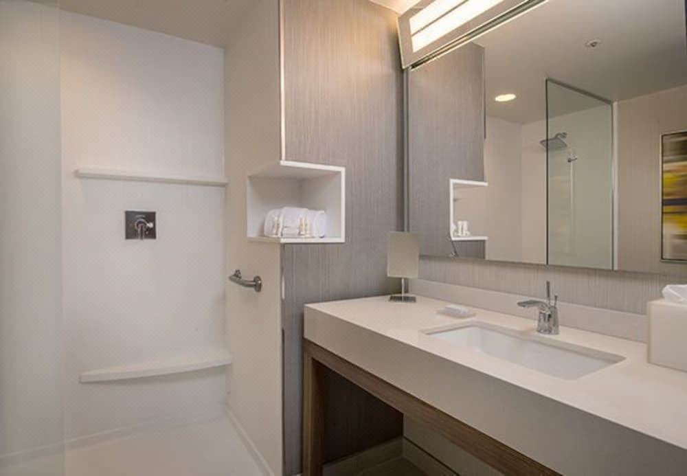 Photo of Bathroom in Arden