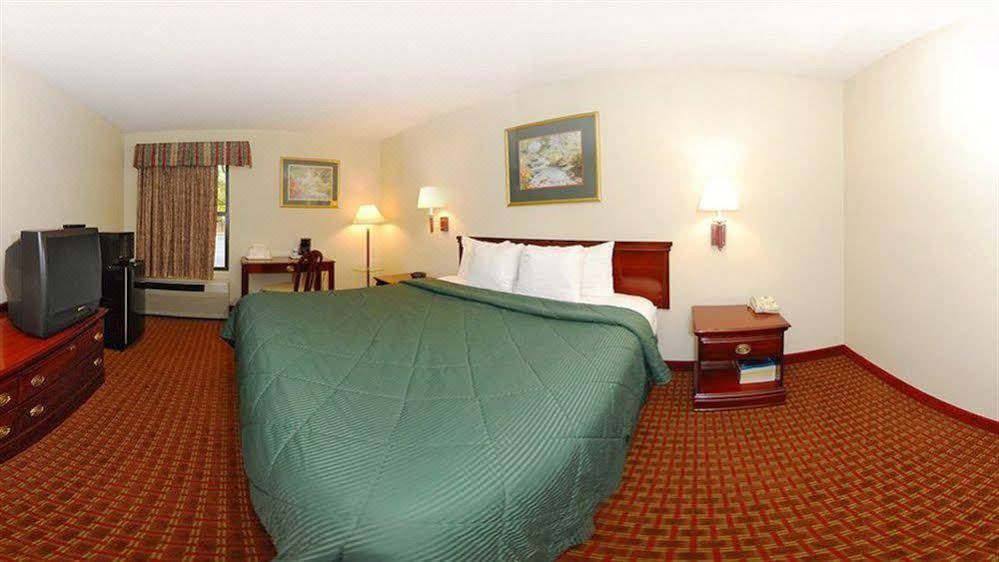 Photo of Bedroom in Apex