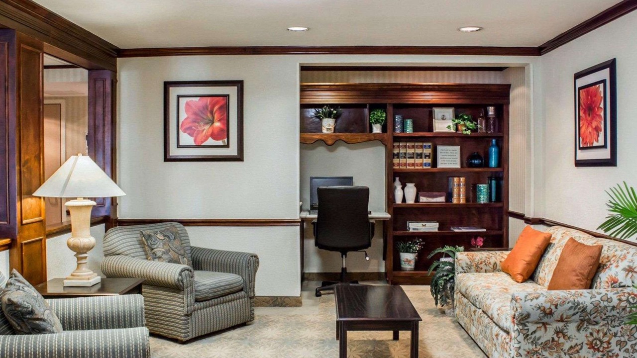 Photo of Livingroom in Rocky Mount