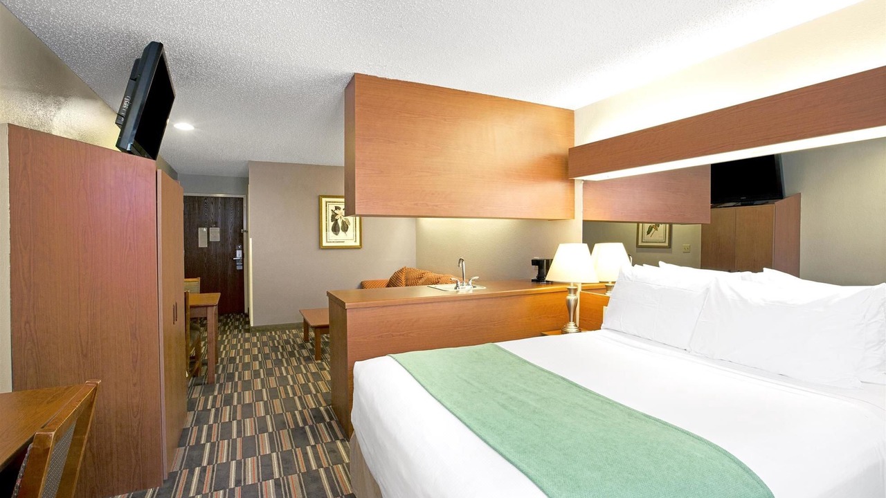 Photo of Bedroom in Cherokee