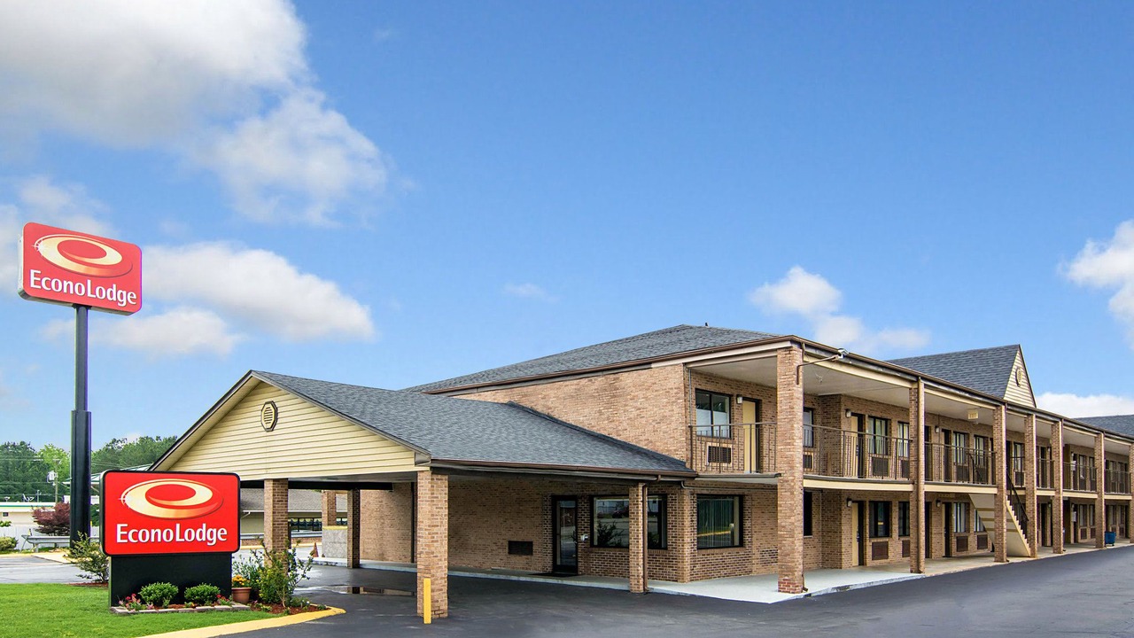 Photo of Buildings in Weldon
