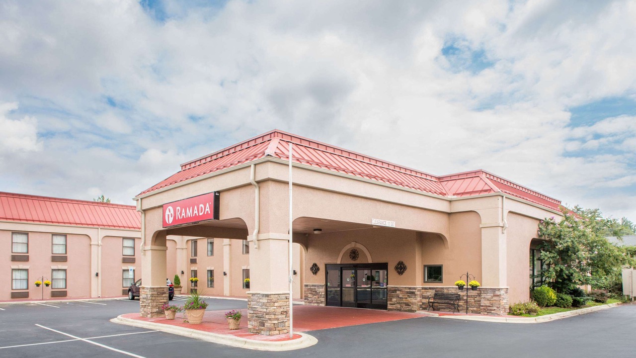 Photo of Buildings in Hendersonville