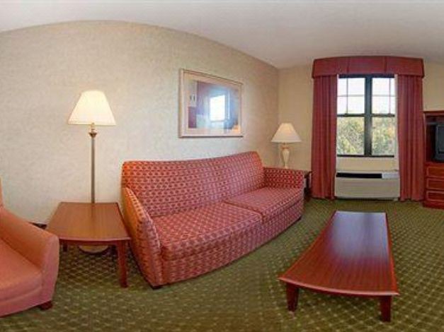 Photo of Livingroom in Winston - Salem